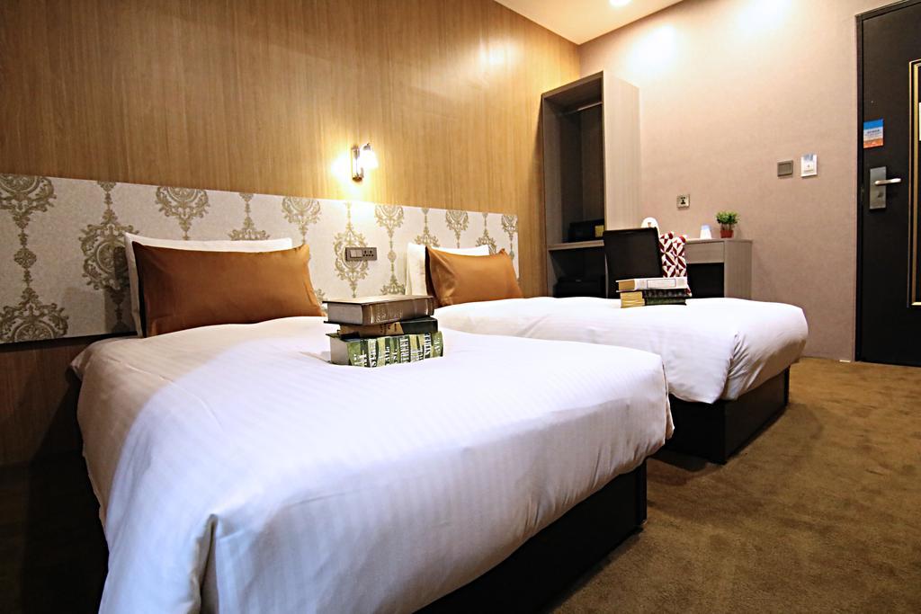 Ximen 101 - S Hotel Taipei Bagian luar foto