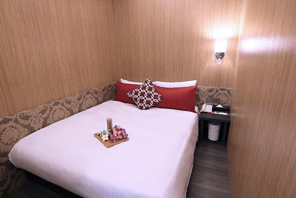 Ximen 101 - S Hotel Taipei Bagian luar foto