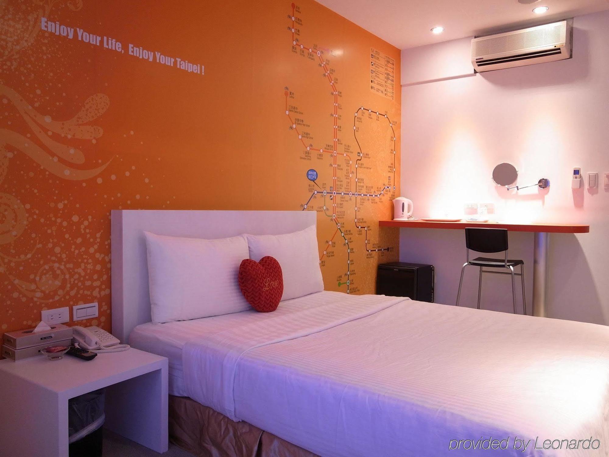 Ximen 101 - S Hotel Taipei Bagian luar foto