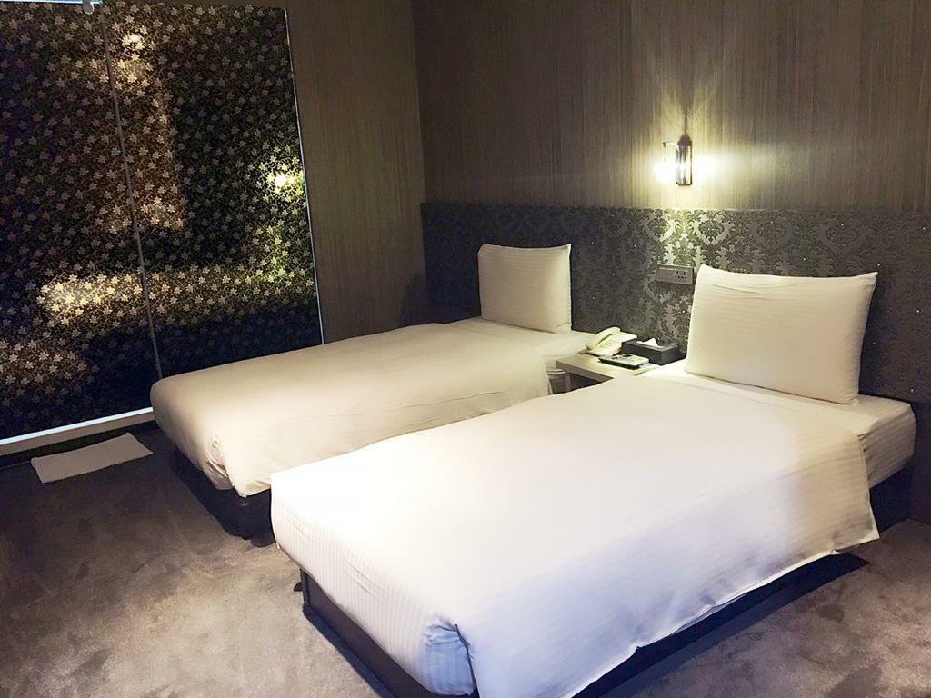 Ximen 101 - S Hotel Taipei Bagian luar foto